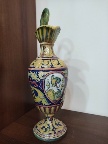 Anfora ceramica maiolica a - maiolica,